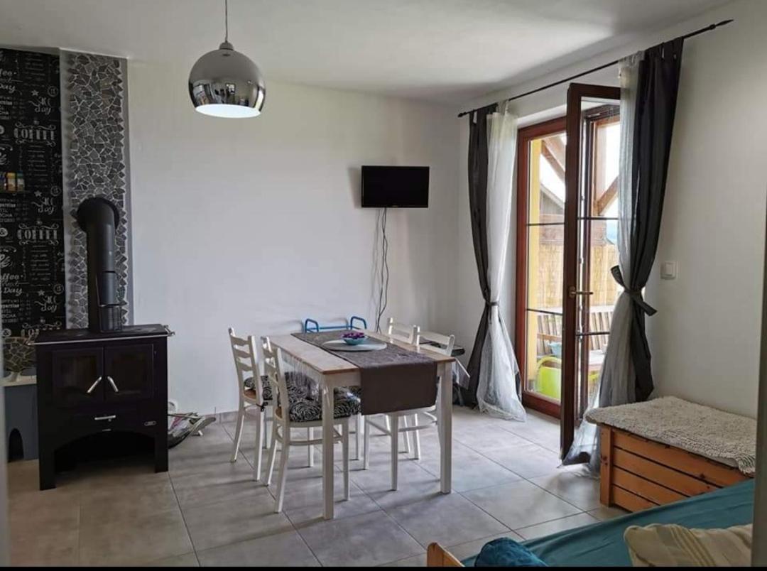 Apartman S Terasou A Vyhledem Na Jezero Lipno Kovarov  외부 사진