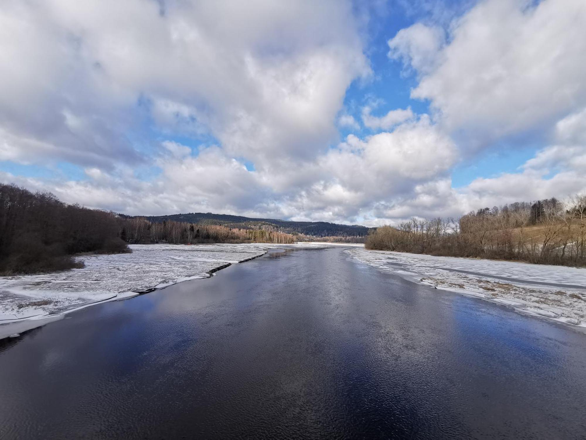 Apartman S Terasou A Vyhledem Na Jezero Lipno Kovarov  외부 사진