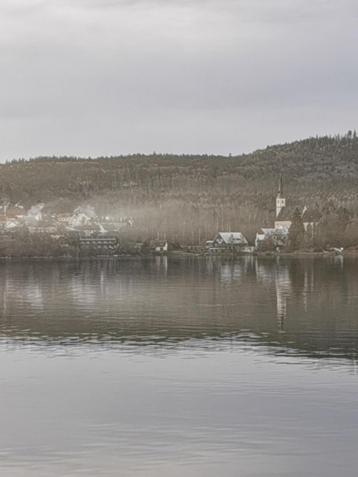 Apartman S Terasou A Vyhledem Na Jezero Lipno Kovarov  외부 사진